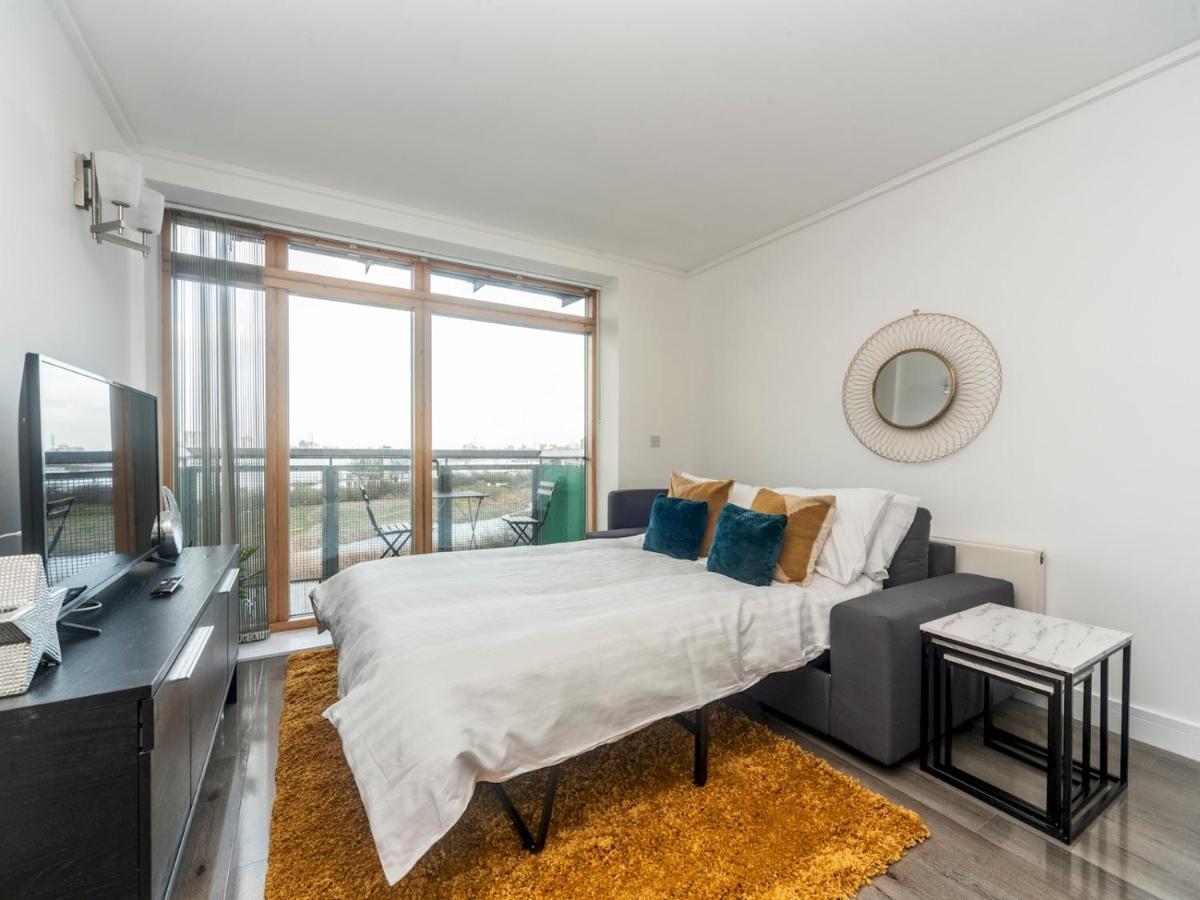 Pass The Keys Riverside Amazing Flat In London Close To The O2 외부 사진